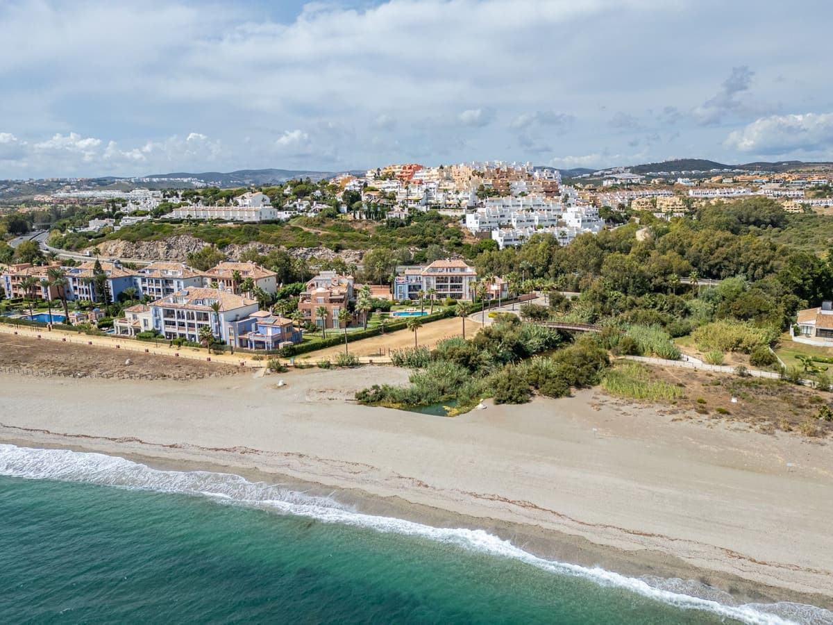 Detached Villa in Casares Playa — photo 5 of 10