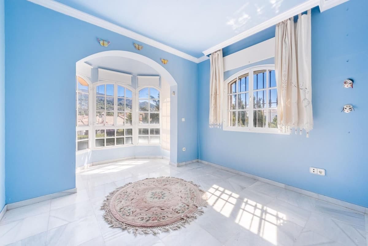 Detached Villa in Marbella — photo 7 of 10