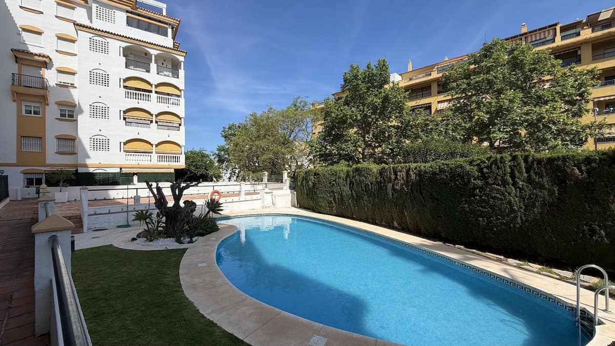 Penthouse Duplex in San Pedro de Alcántara — photo 1 of 10