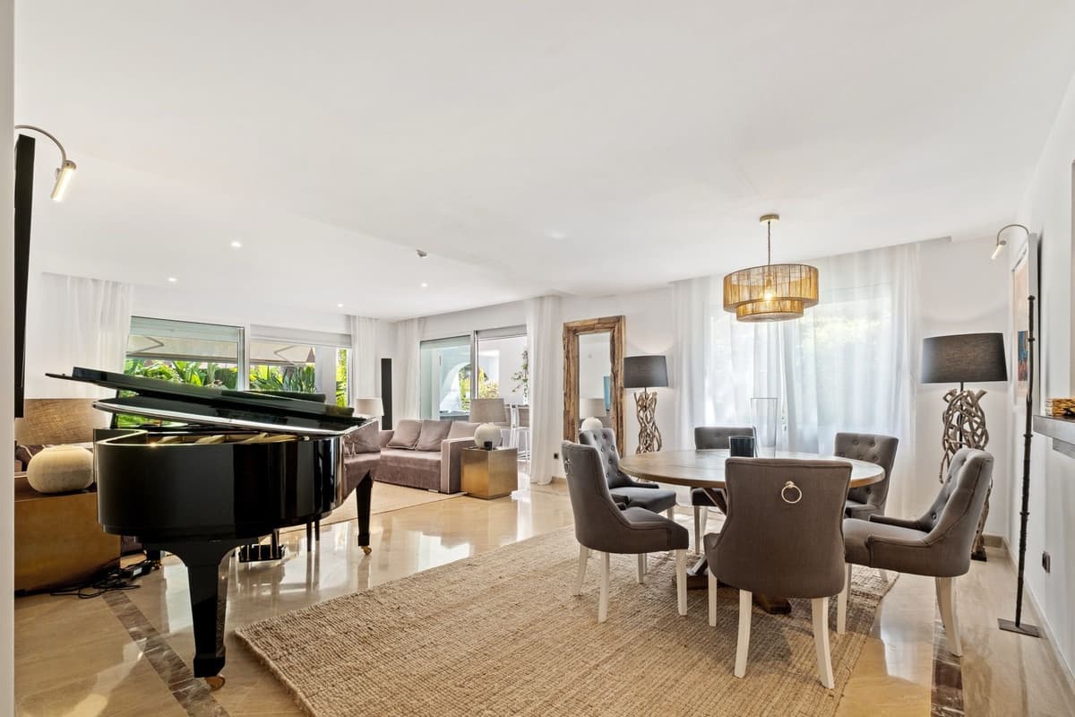 Ground Floor Apartment in Marbella — photo 1 of 10