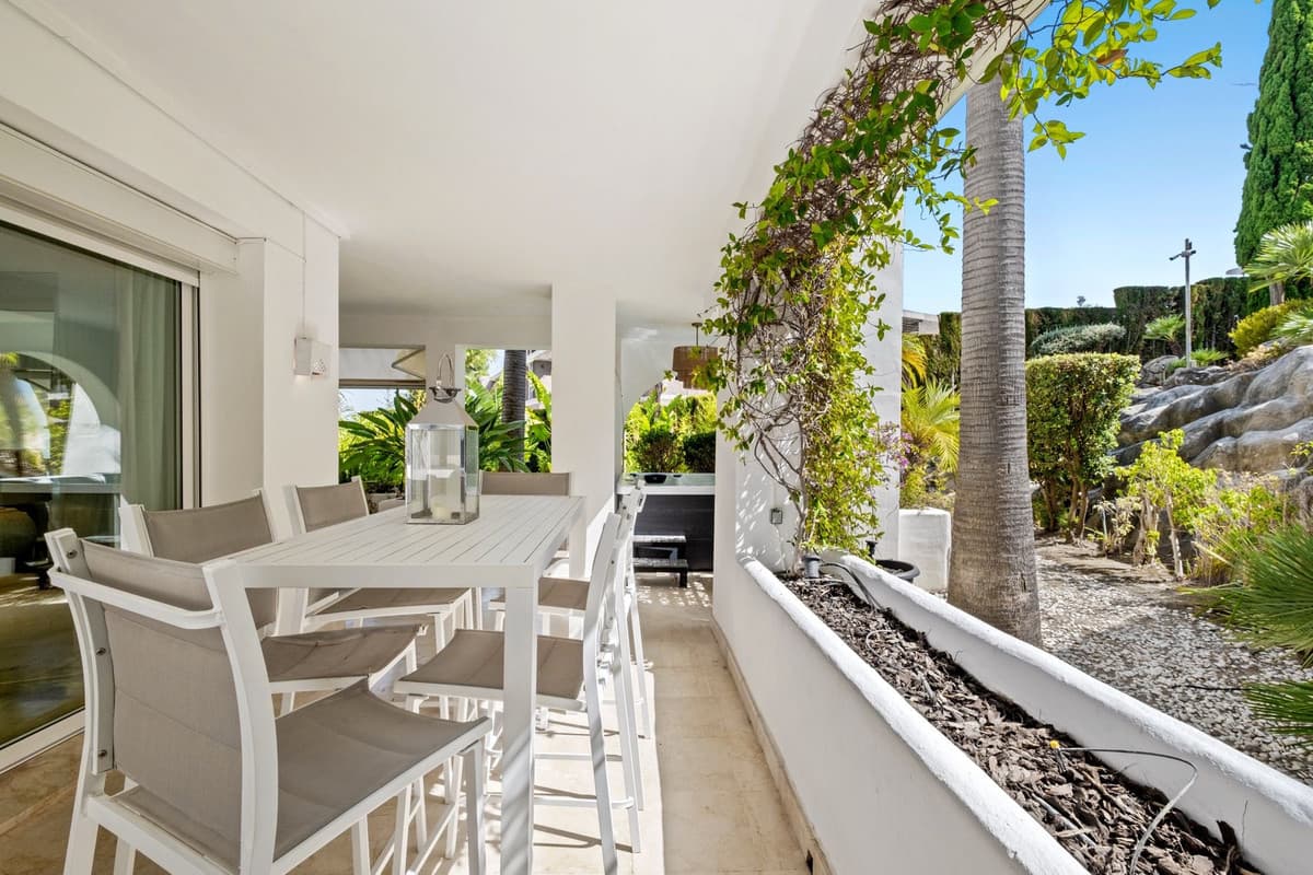 Ground Floor Apartment in Marbella — photo 3 of 10