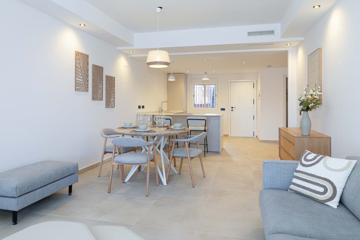 Middle Floor Apartment in Nueva Andalucía — photo 5 of 10