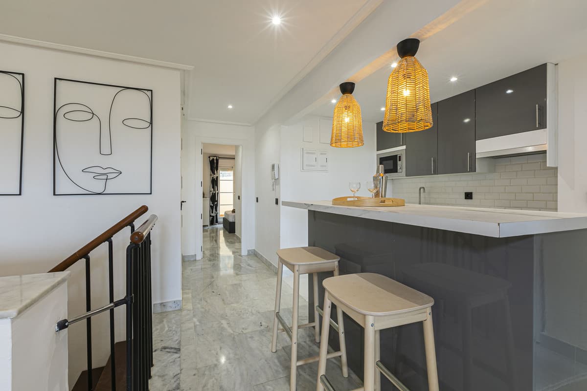 Middle Floor Apartment in Nueva Andalucía — photo 9 of 10