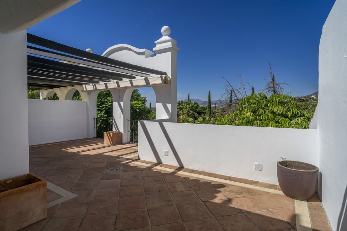 Penthouse Duplex in Marbella — photo 3 of 10