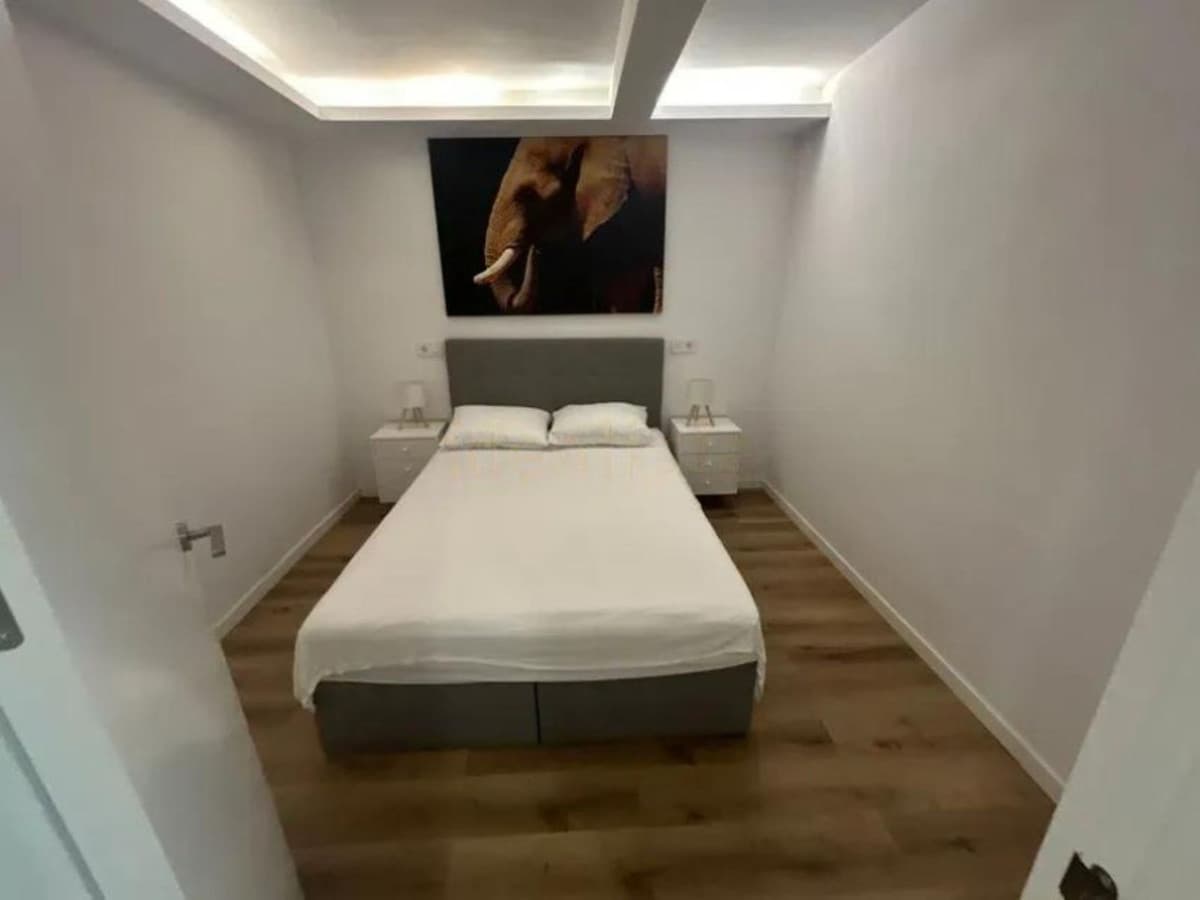 Middle Floor Apartment in Estepona — photo 9 of 10