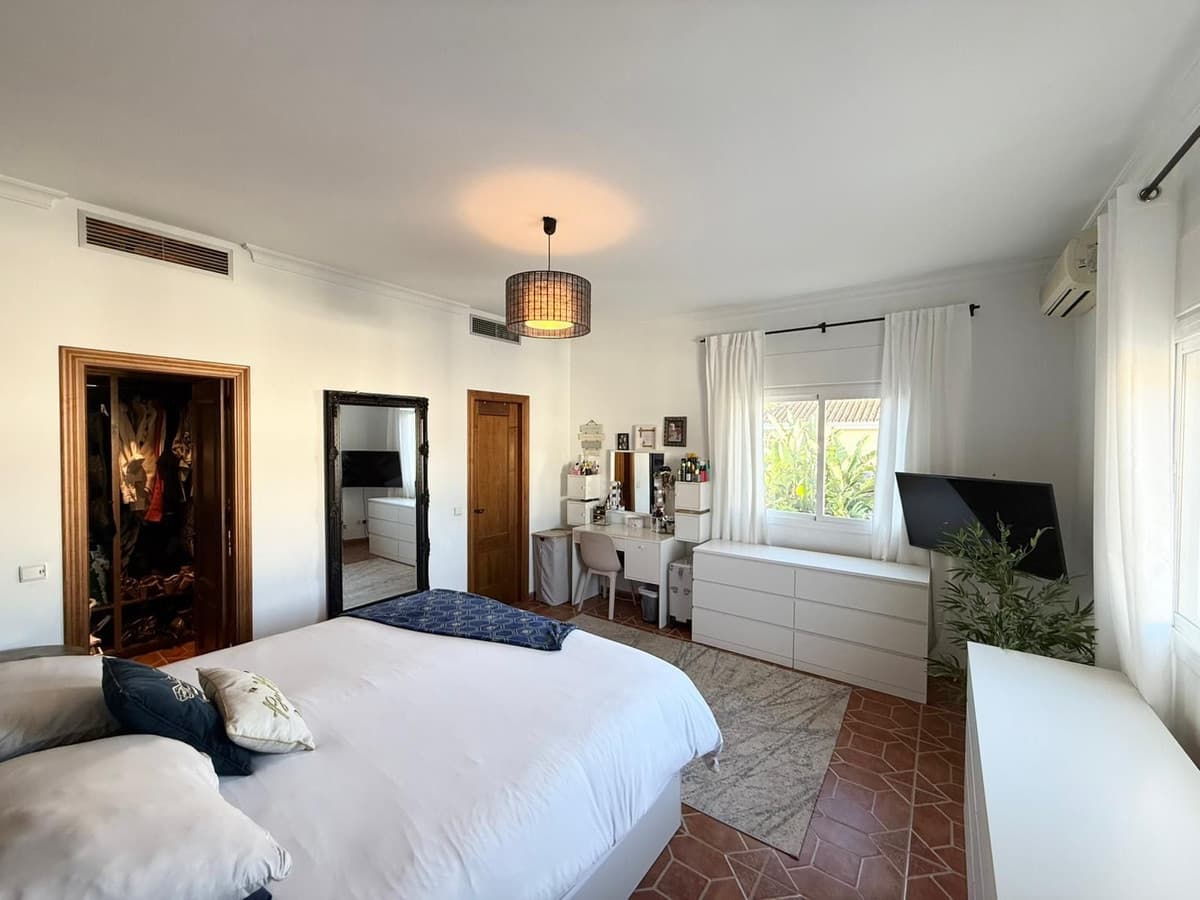 Detached Villa in Casares — photo 10 of 10