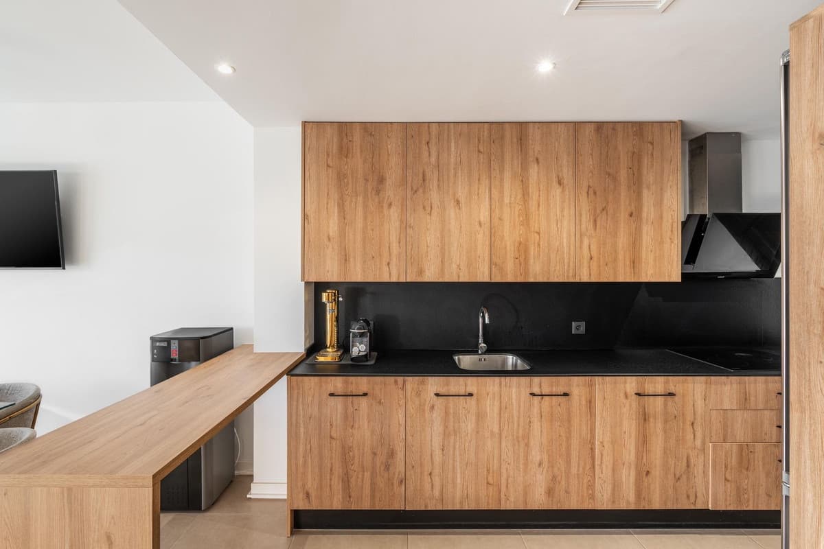 Townhouse in El Paraiso — photo 2 of 10