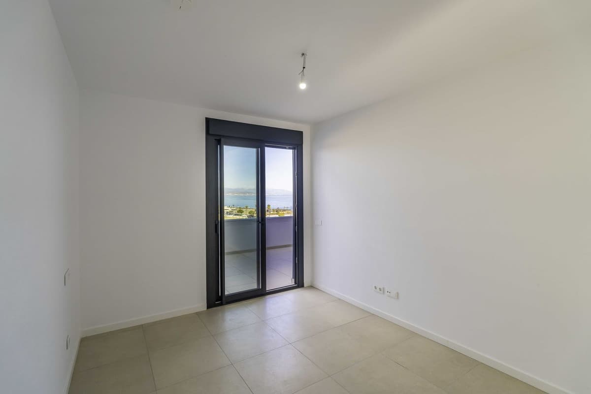 Penthouse in Los Alamos — photo 9 of 10