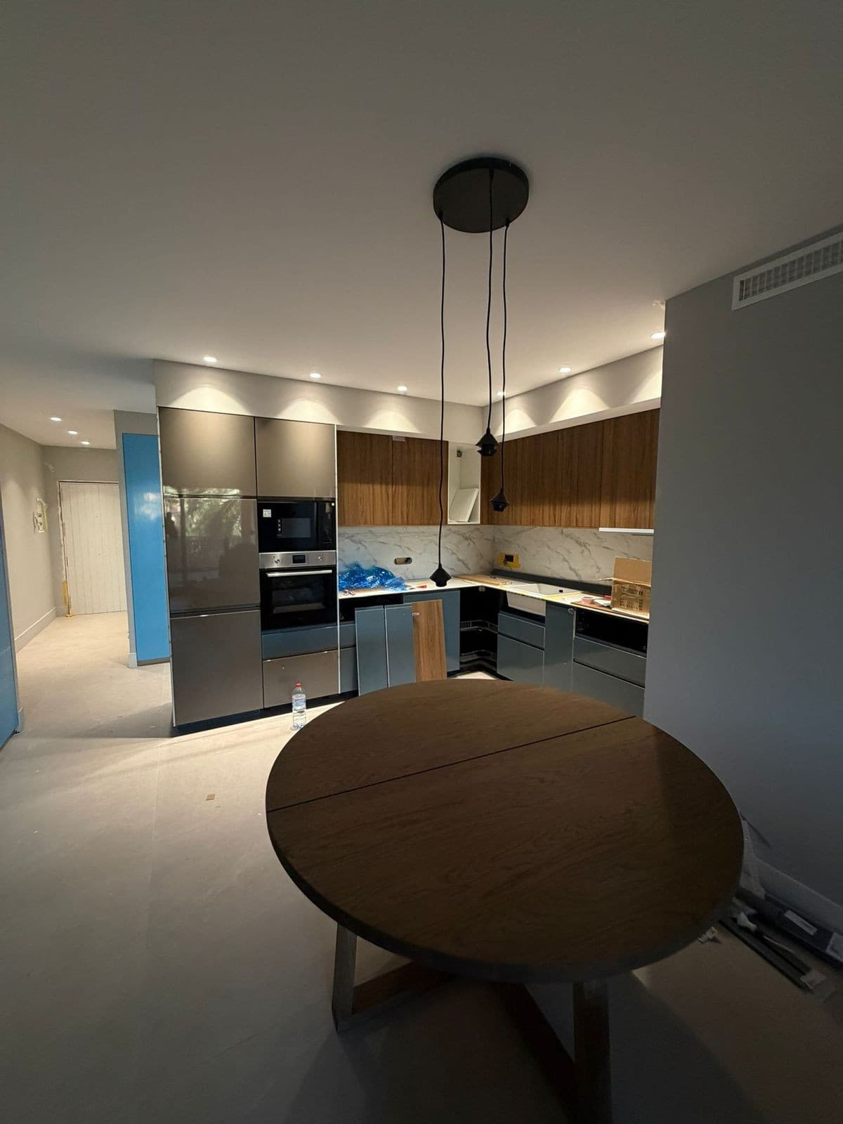 Middle Floor Apartment in New Golden Mile — photo 4 of 10