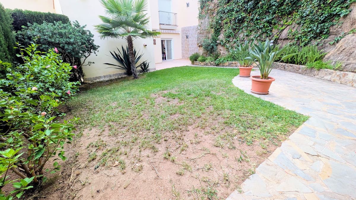 Ground Floor Apartment in Benahavís — photo 5 of 10