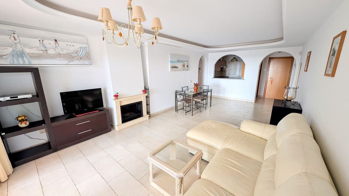 Ground Floor Apartment in Benahavís — photo 8 of 10
