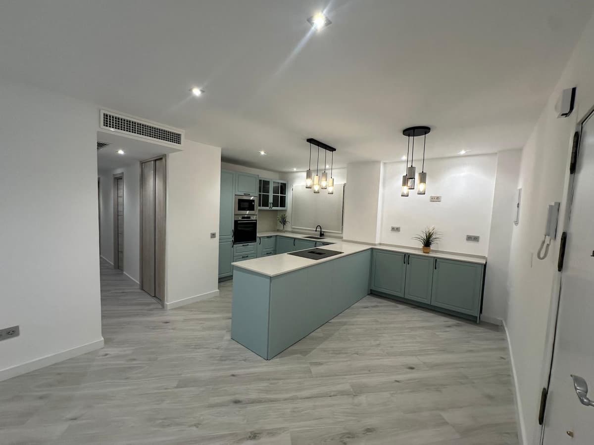 Middle Floor Apartment in Malagueta — photo 2 of 10