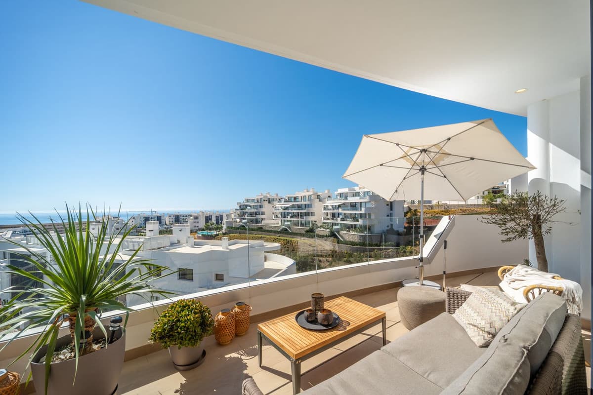 Middle Floor Apartment in Fuengirola — photo 1 of 10