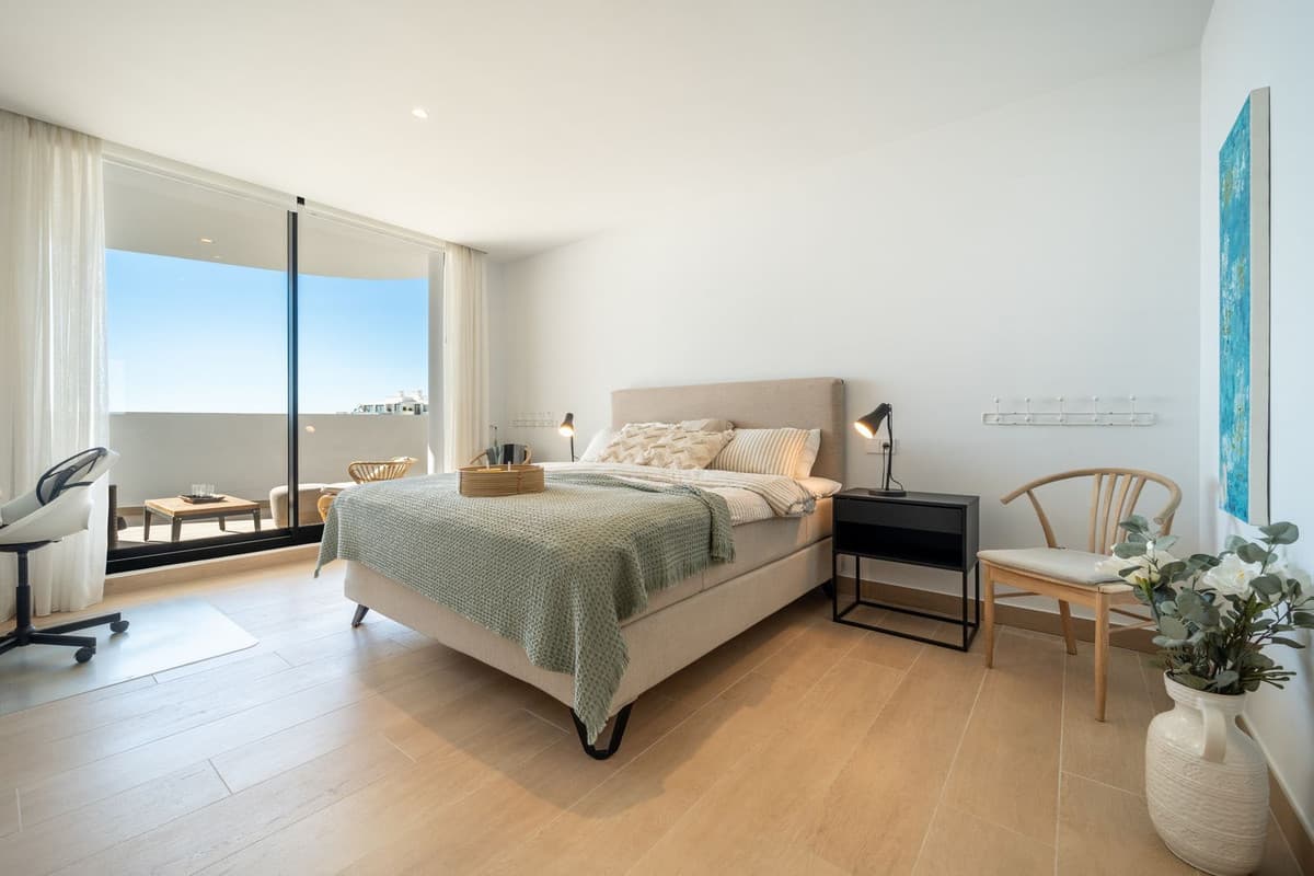 Middle Floor Apartment in Fuengirola — photo 5 of 10