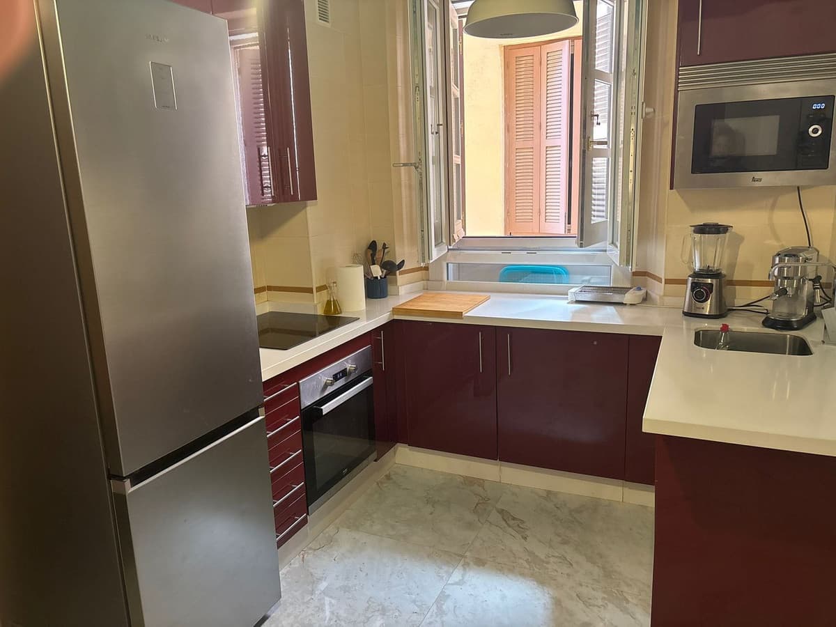 Middle Floor Apartment in Centro Histórico — photo 5 of 6