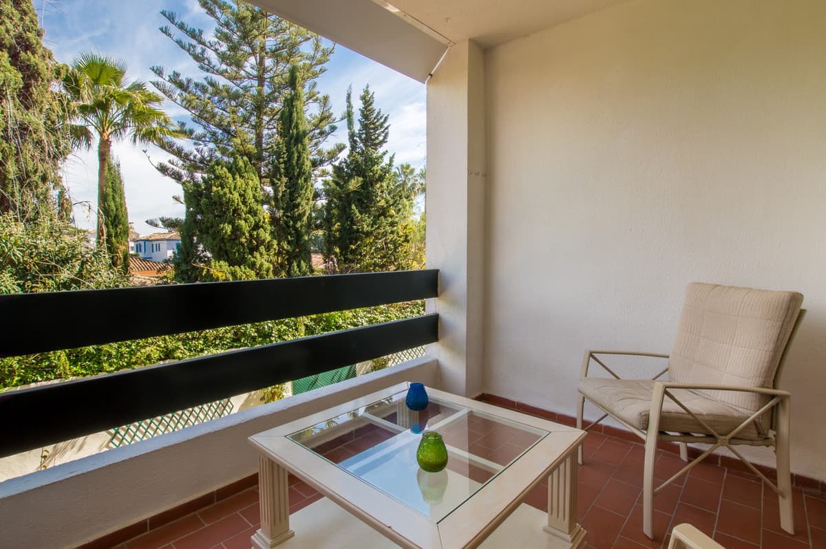 Middle Floor Apartment in San Pedro de Alcántara — photo 3 of 10