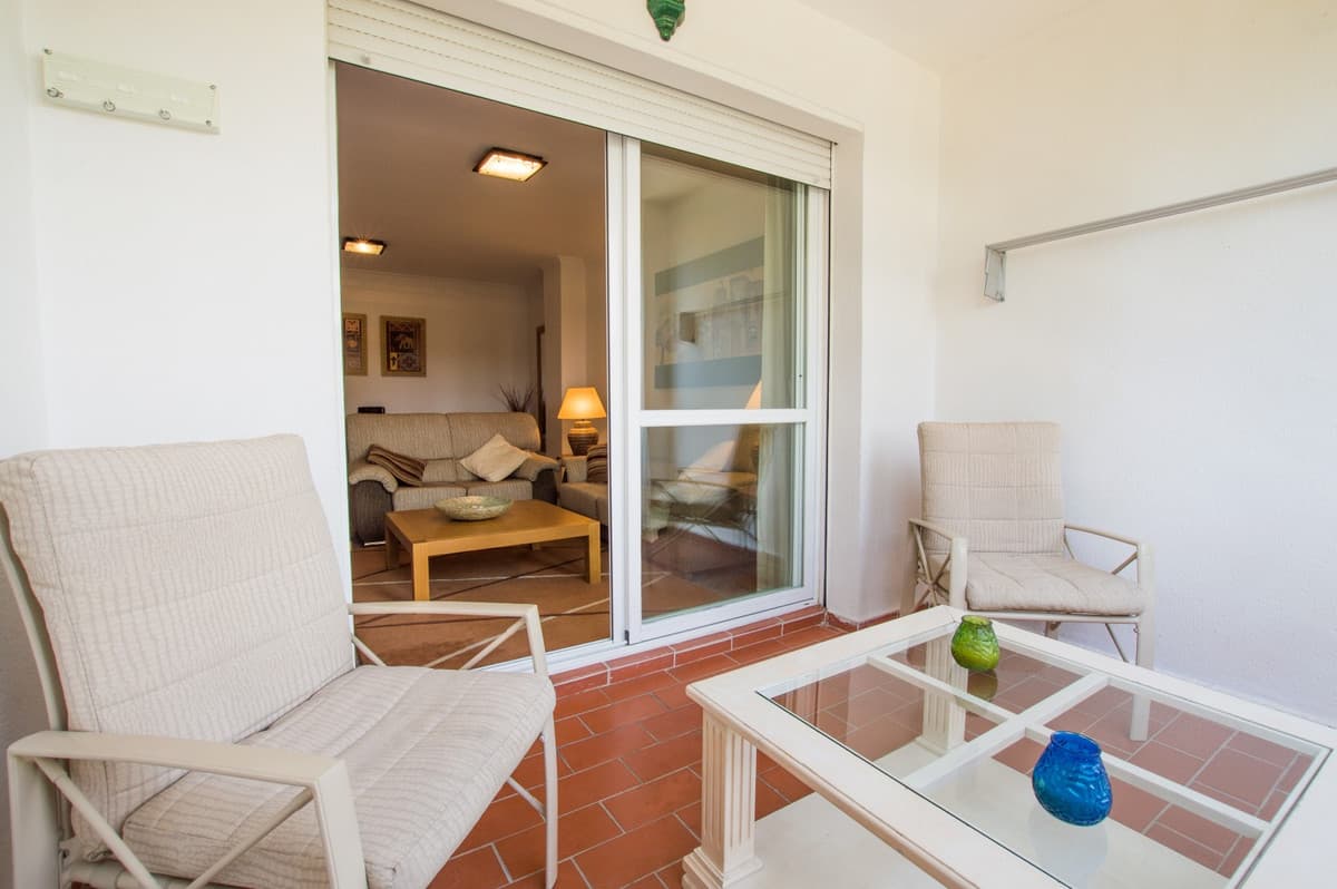 Middle Floor Apartment in San Pedro de Alcántara — photo 4 of 10