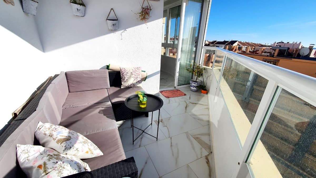 Middle Floor Apartment in Fuengirola — photo 5 of 10