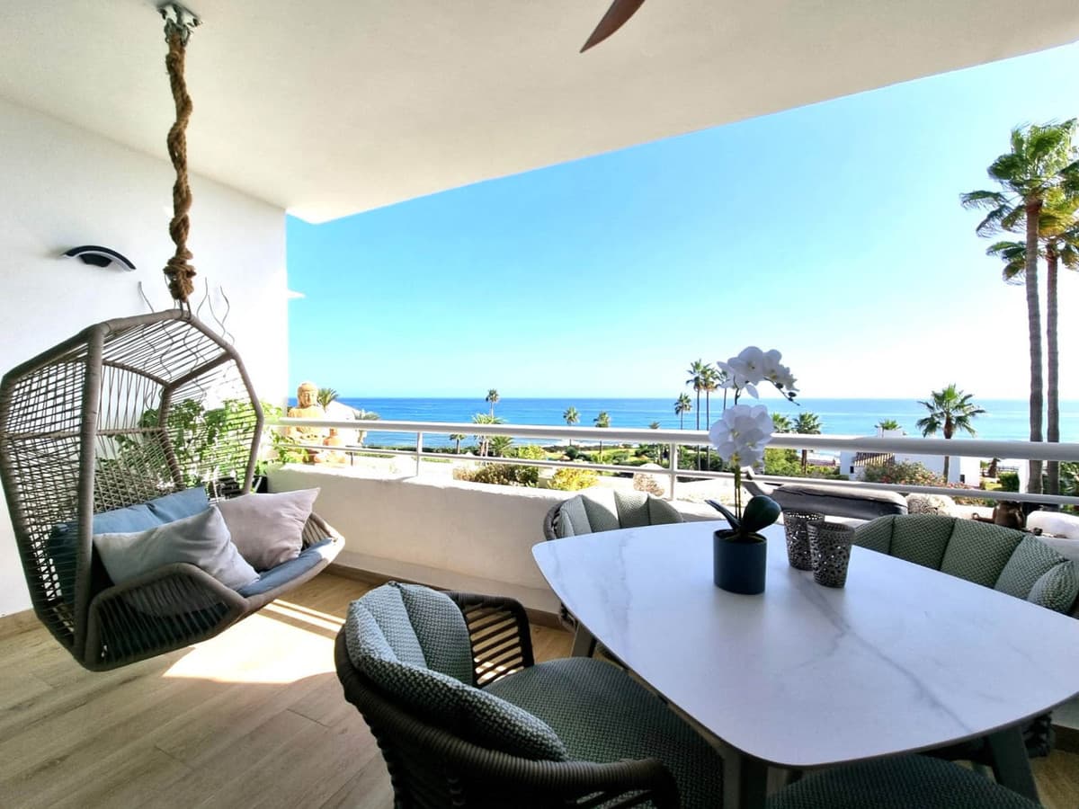 Middle Floor Apartment in Mijas Costa — photo 1 of 10