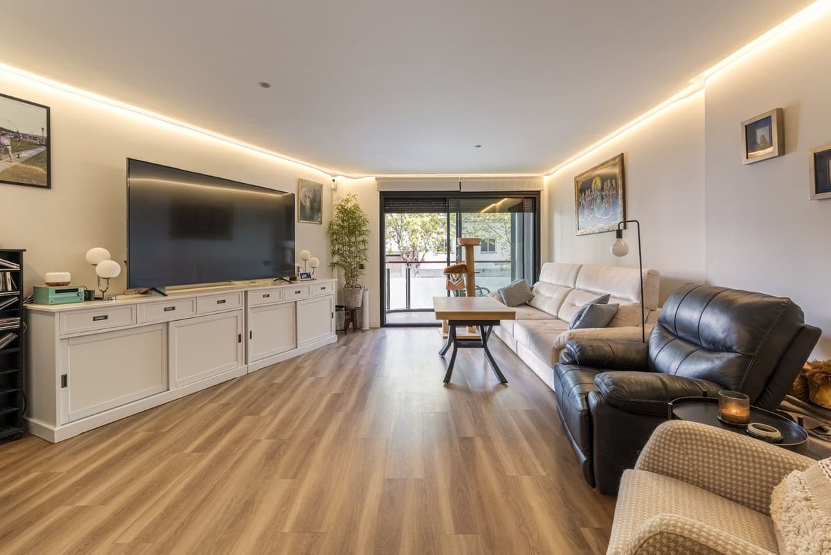 Middle Floor Apartment in Estepona — photo 6 of 10