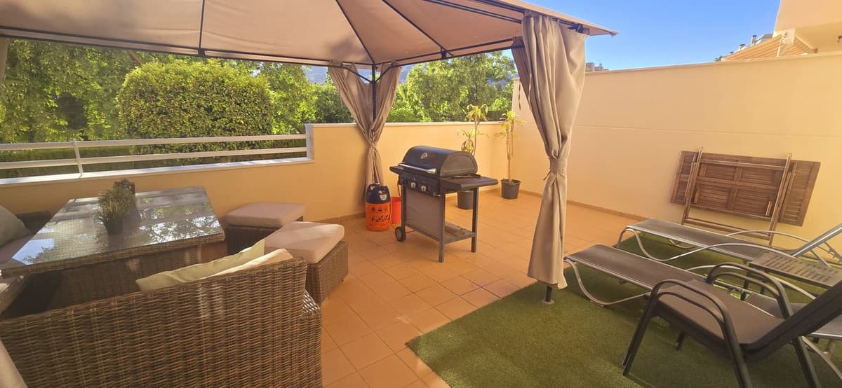 Ground Floor Apartment in Ciudad Jardín — photo 5 of 10