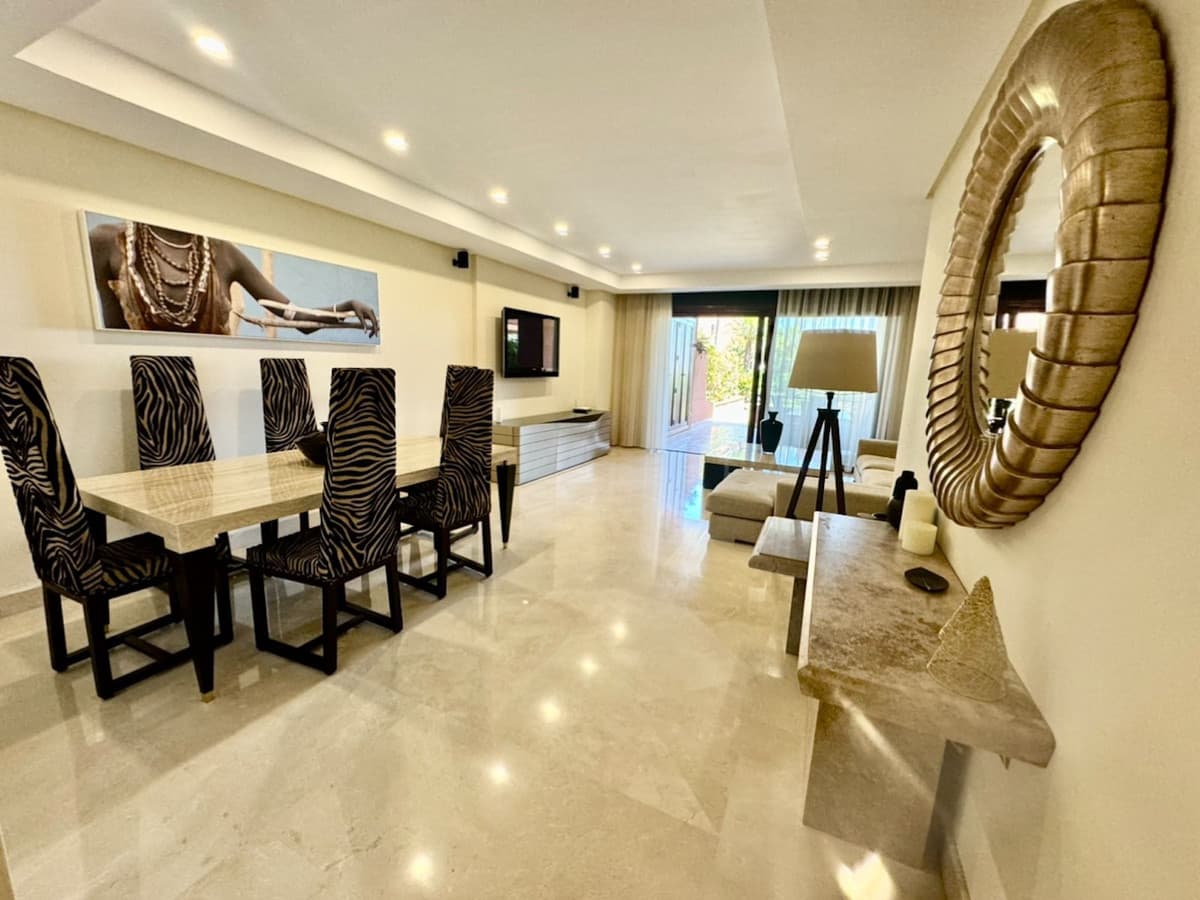 Ground Floor Apartment in Puerto Banús — photo 3 of 10