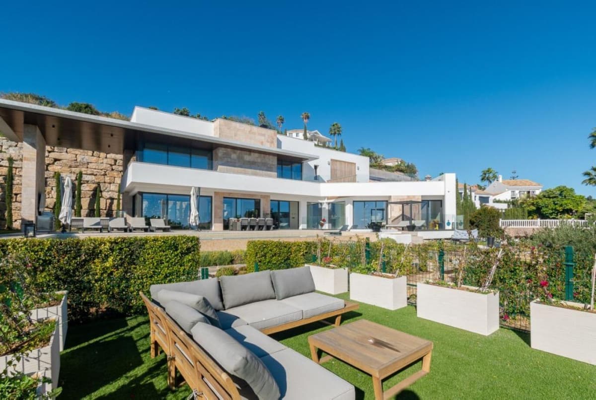 Detached Villa in Los Arqueros — photo 3 of 10