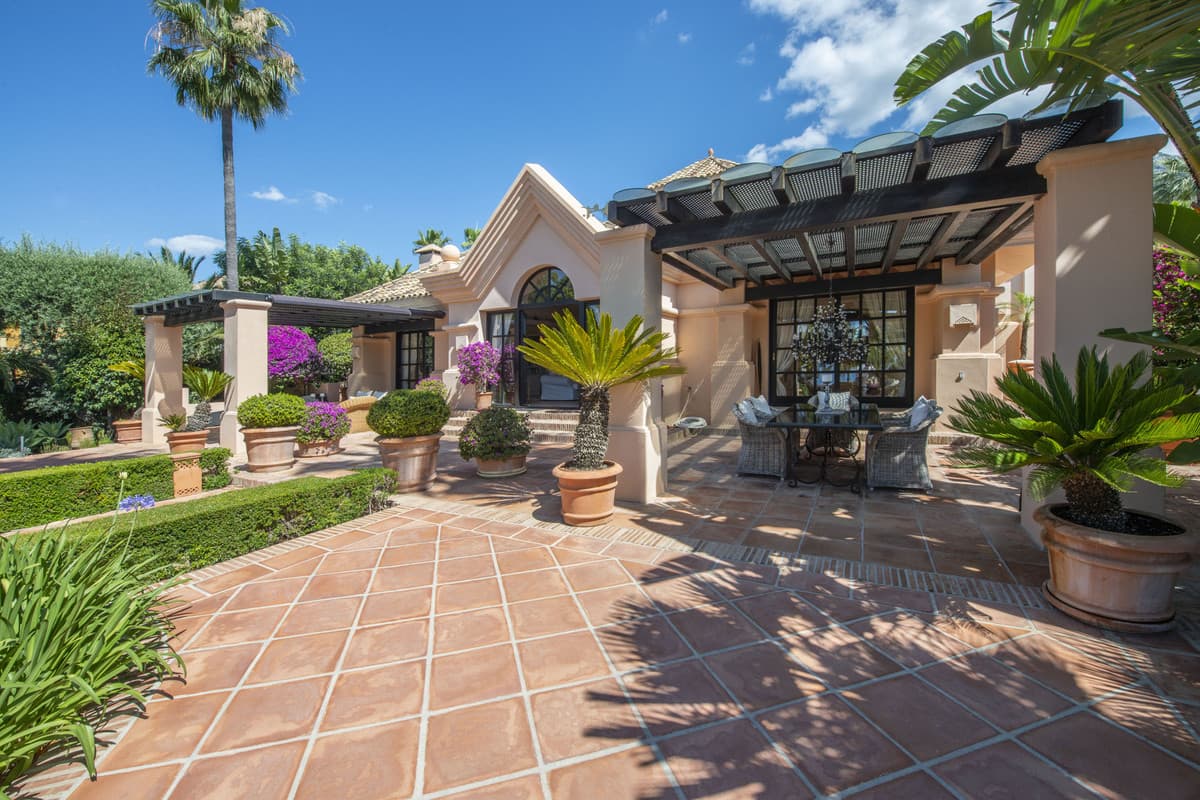 Detached Villa in Sierra Blanca — photo 4 of 10