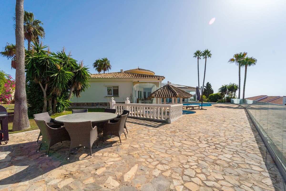 Detached Villa in Mijas Costa — photo 8 of 10