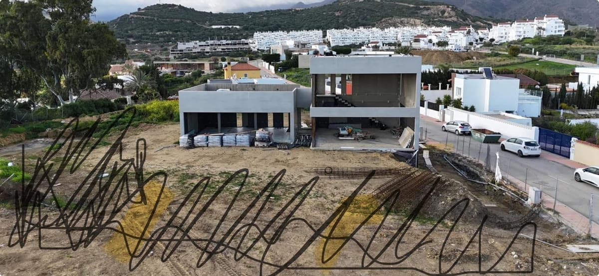 Residential Plot in Estepona — photo 1 of 1