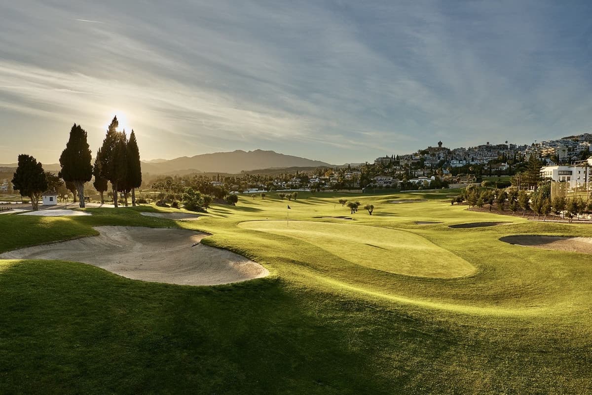 Townhouse in Mijas Golf — photo 1 of 10