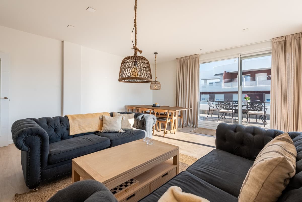 Penthouse in Nueva Andalucía — photo 2 of 10