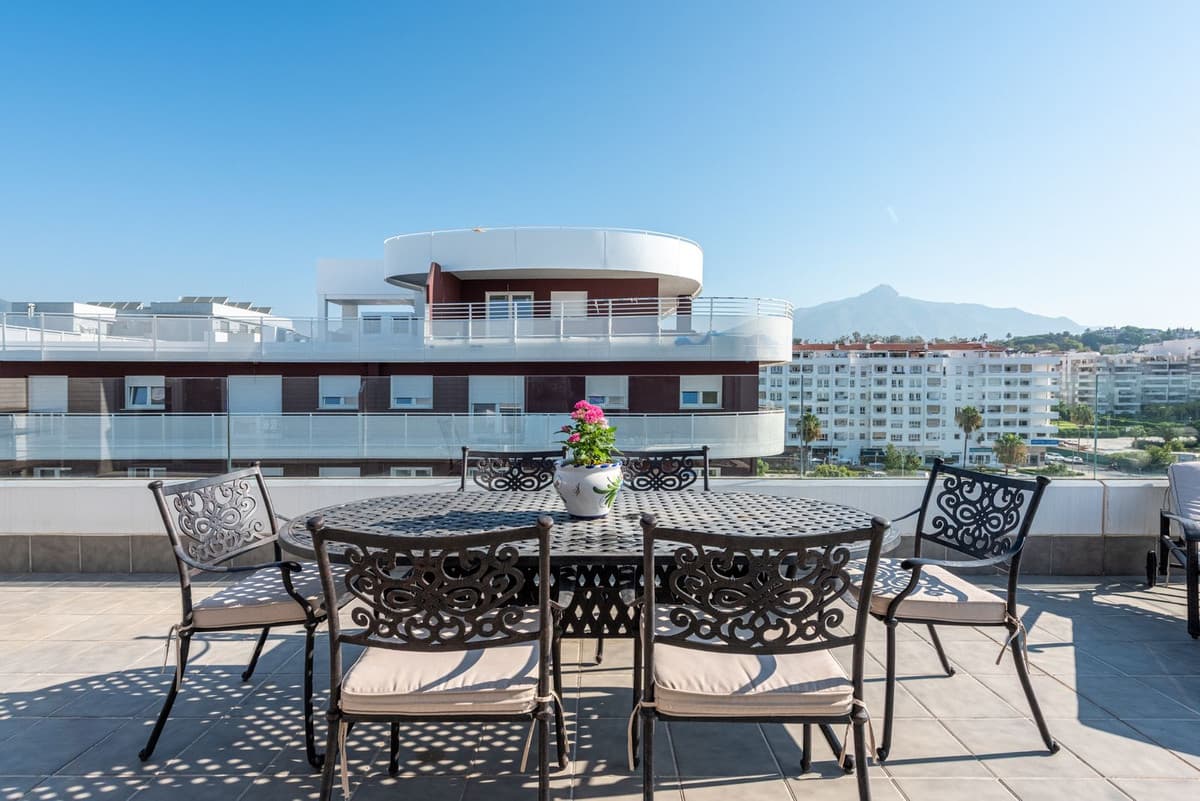 Penthouse in Nueva Andalucía — photo 4 of 10