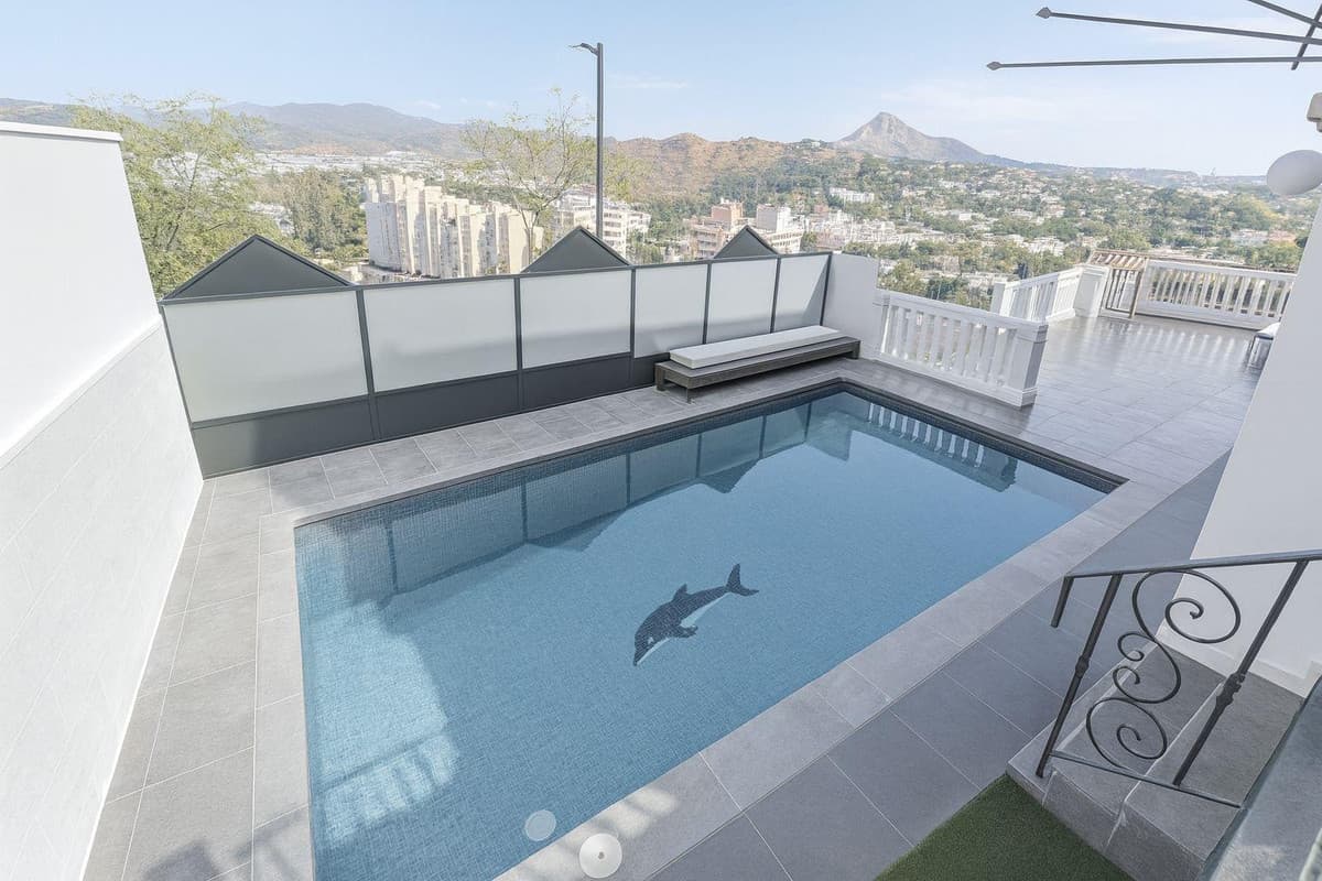 Detached Villa in Málaga — photo 2 of 10