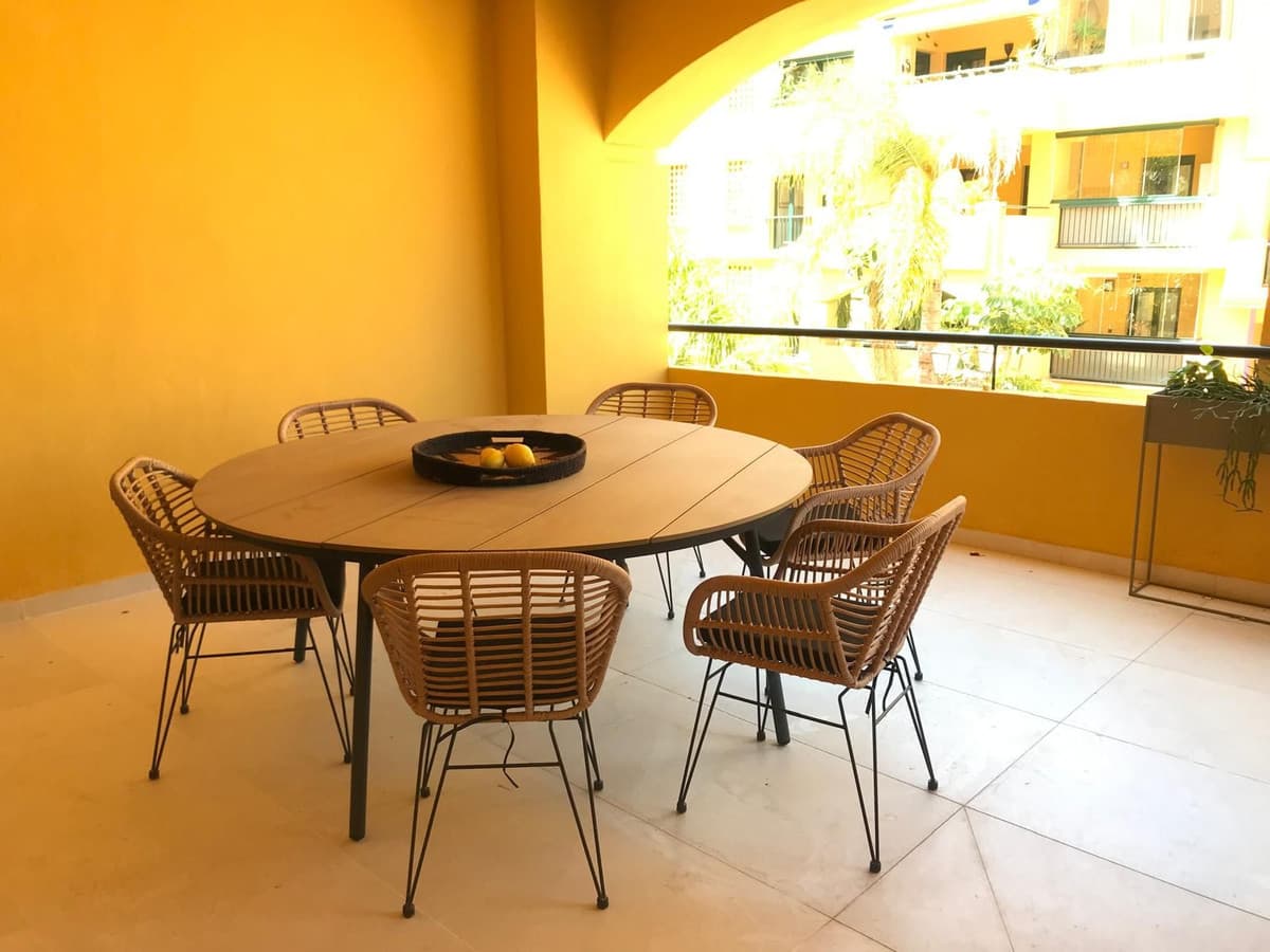 Middle Floor Apartment in San Pedro de Alcántara — photo 3 of 10