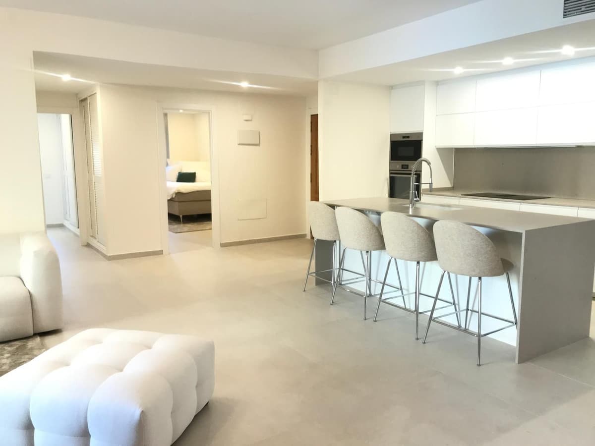 Middle Floor Apartment in San Pedro de Alcántara — photo 7 of 10