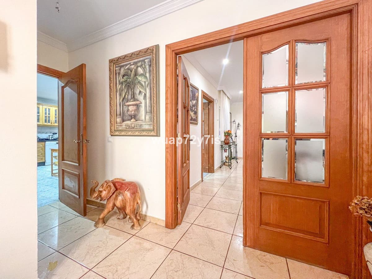 Semi-Detached House in Estepona — photo 3 of 10