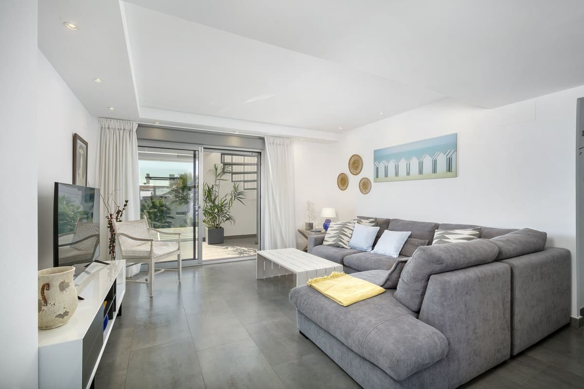 Penthouse in Estepona — photo 2 of 10