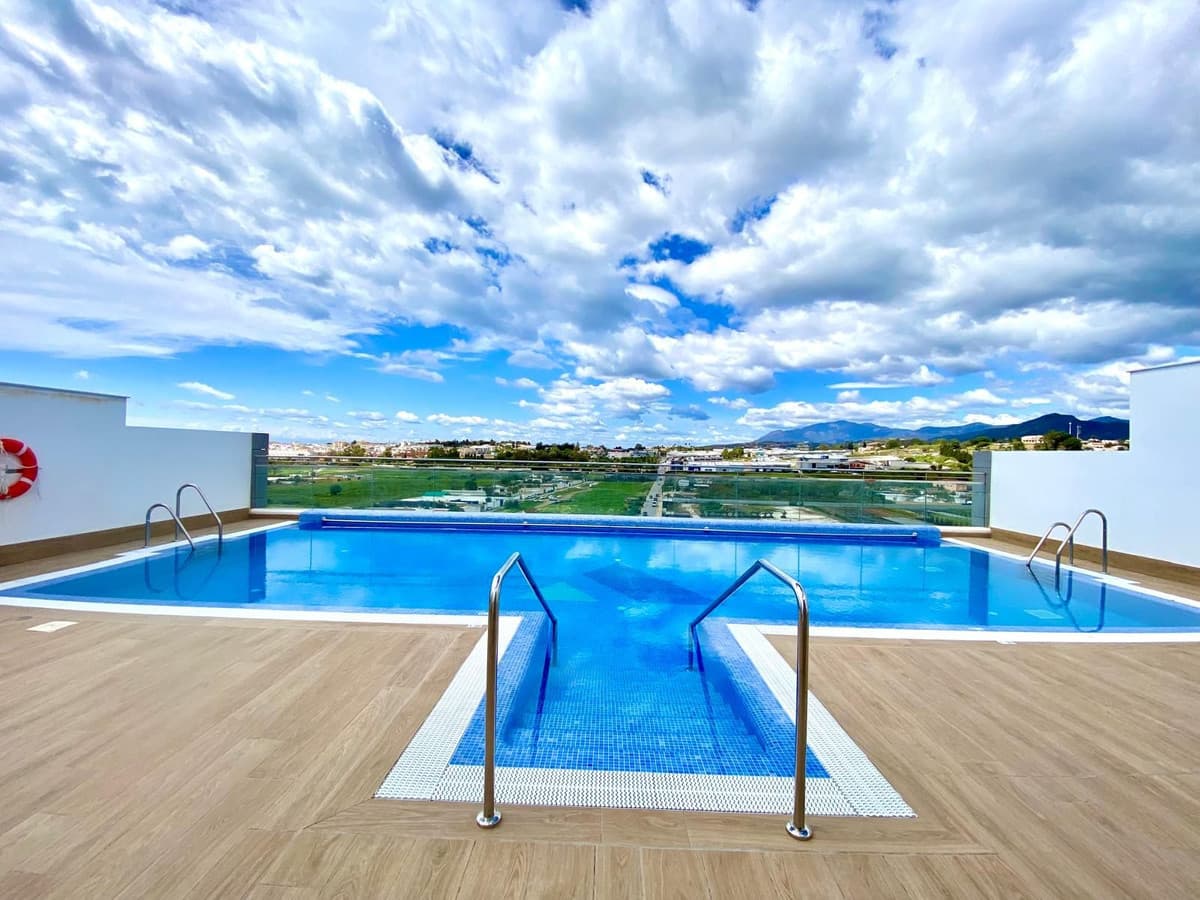 Top Floor Apartment in Nueva Andalucía — photo 10 of 10