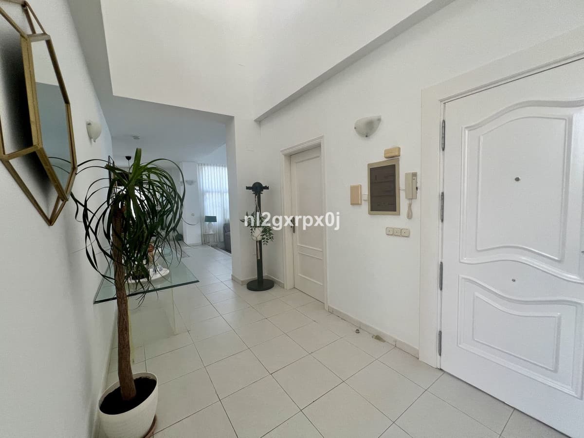 Detached Villa in Reserva de Marbella — photo 3 of 10