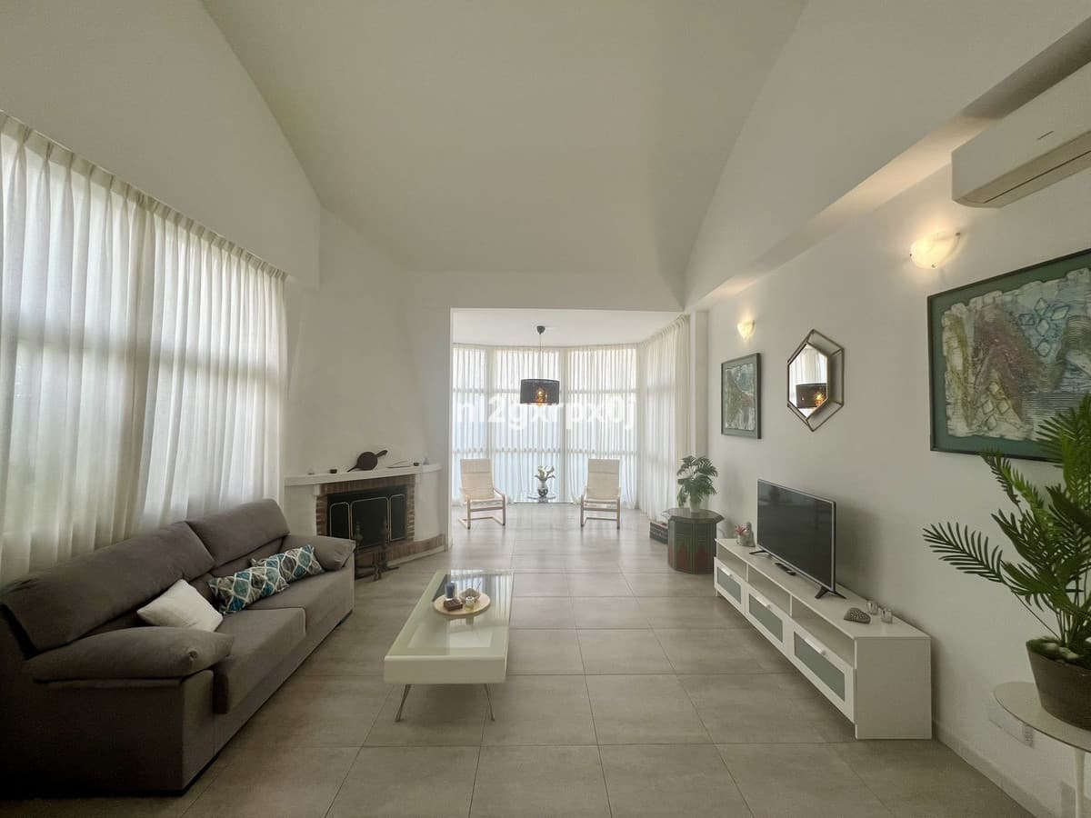 Detached Villa in Reserva de Marbella — photo 5 of 10