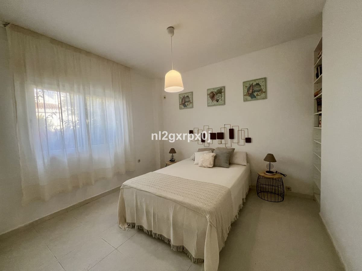 Detached Villa in Reserva de Marbella — photo 10 of 10