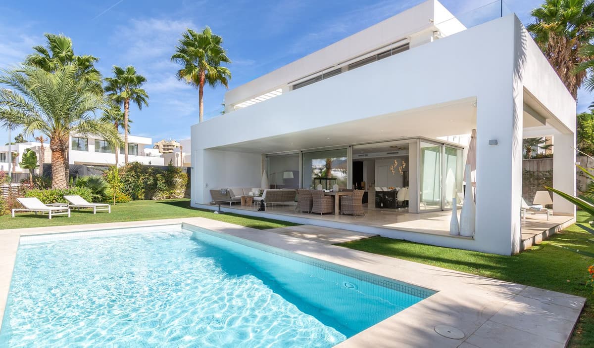 Detached Villa in Río Real — photo 1 of 10