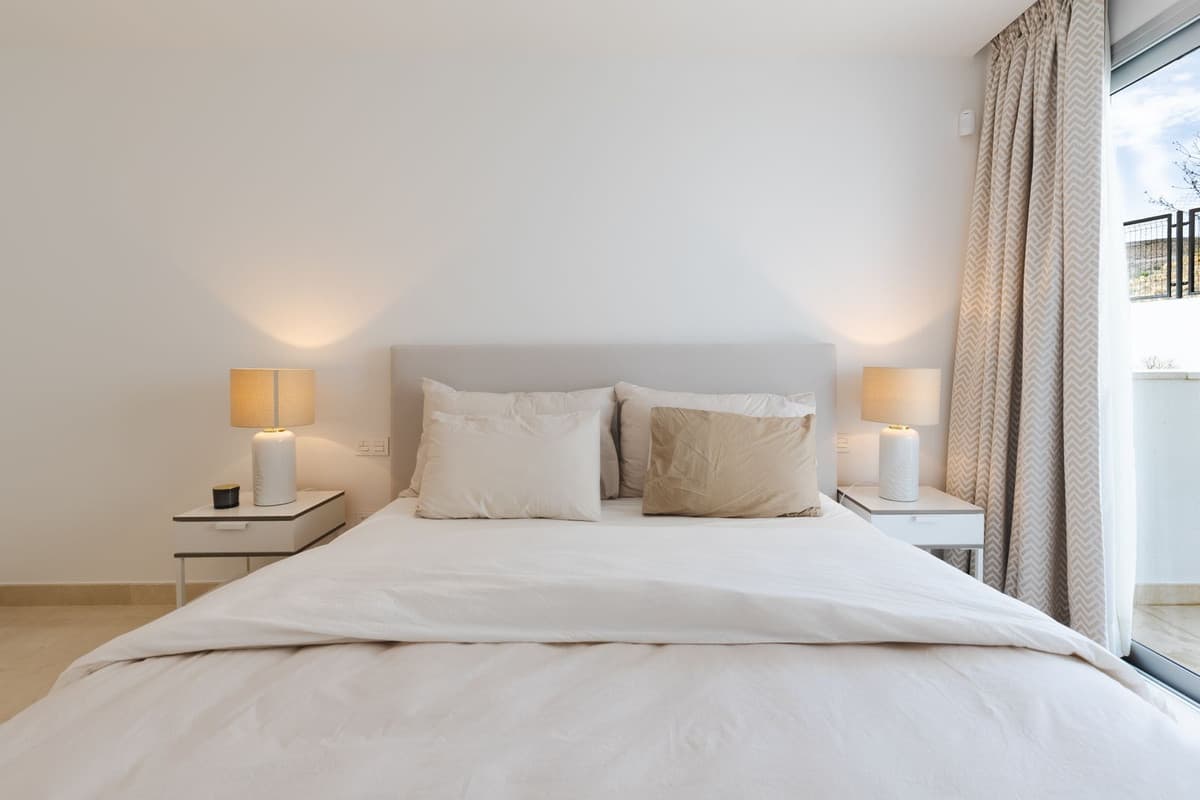 Middle Floor Apartment in Nueva Andalucía — photo 5 of 10