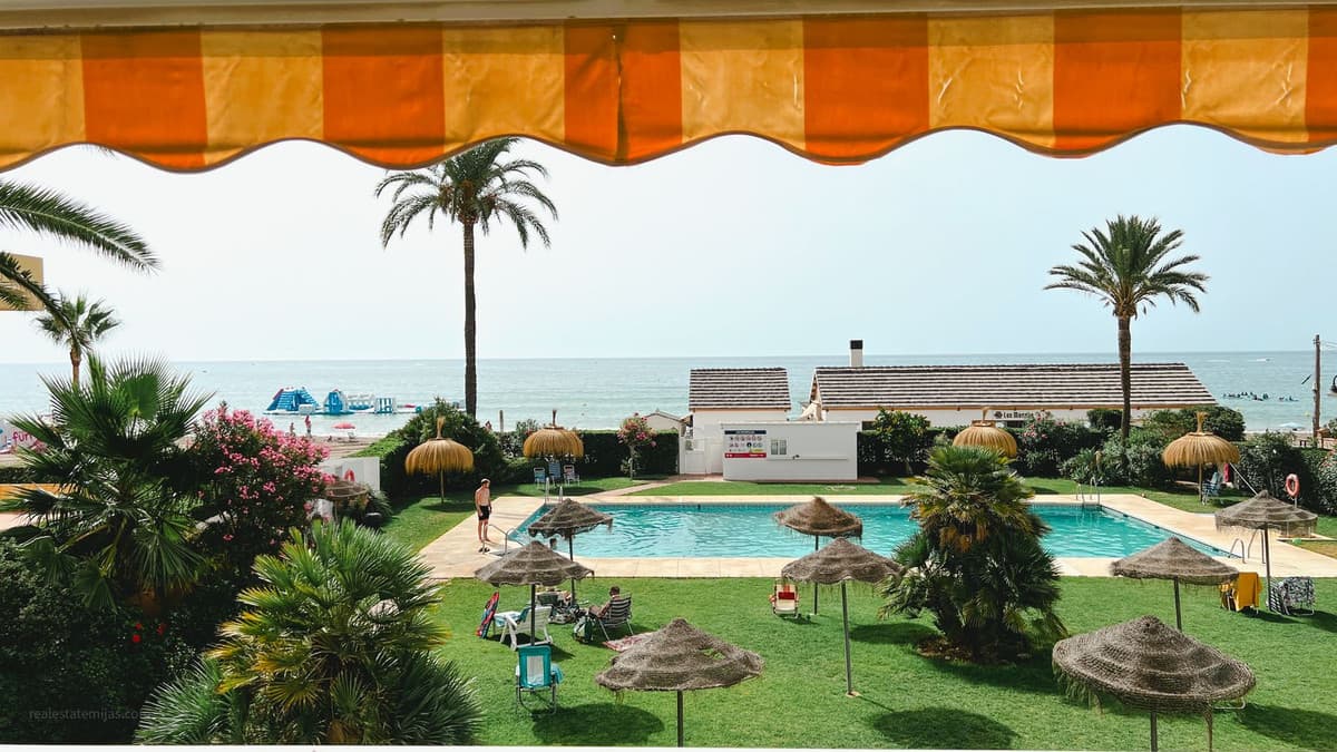 Middle Floor Apartment in La Cala de Mijas — photo 2 of 10