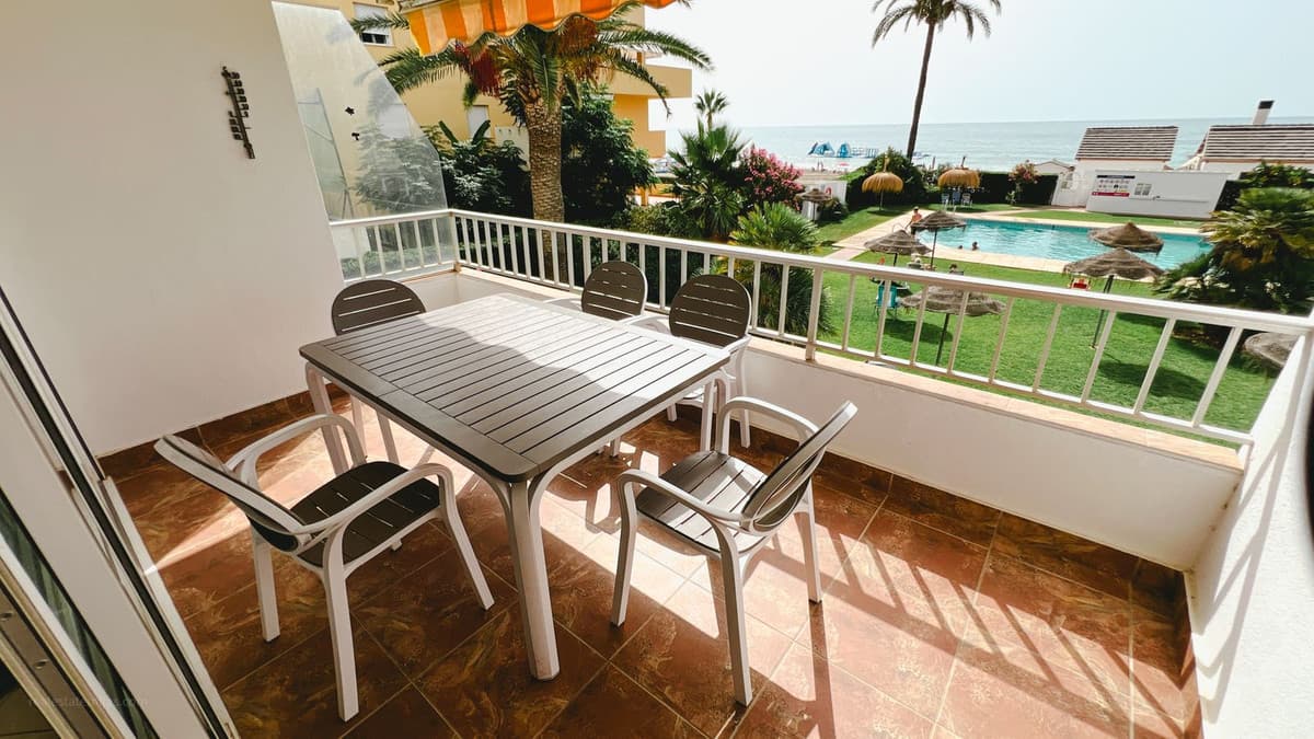 Middle Floor Apartment in La Cala de Mijas — photo 3 of 10