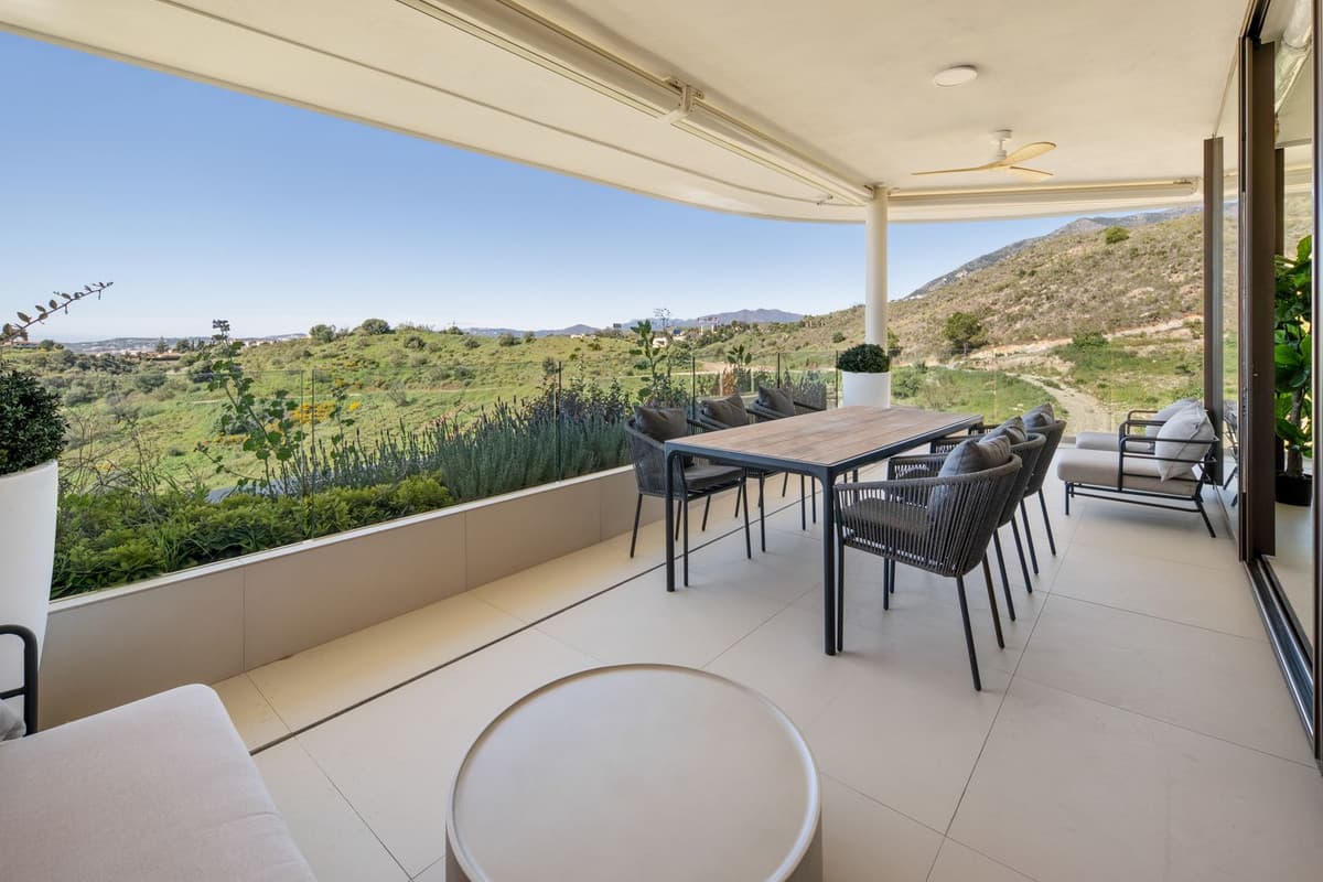 Middle Floor Apartment in Fuengirola — photo 4 of 10