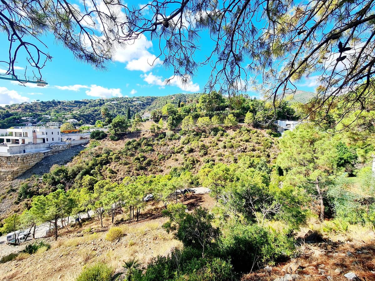 Residential Plot in El Madroñal — photo 2 of 7