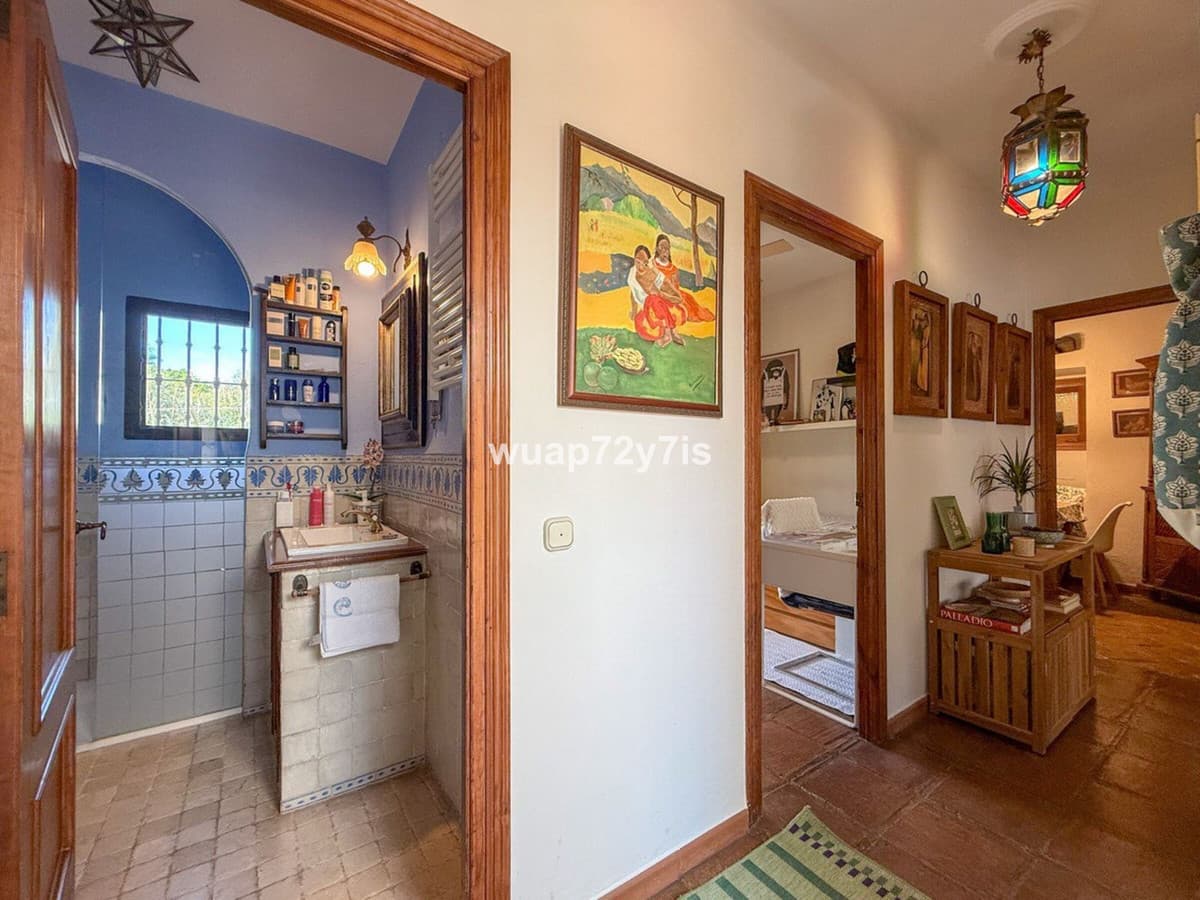 Detached Villa in Nagüeles — photo 8 of 10