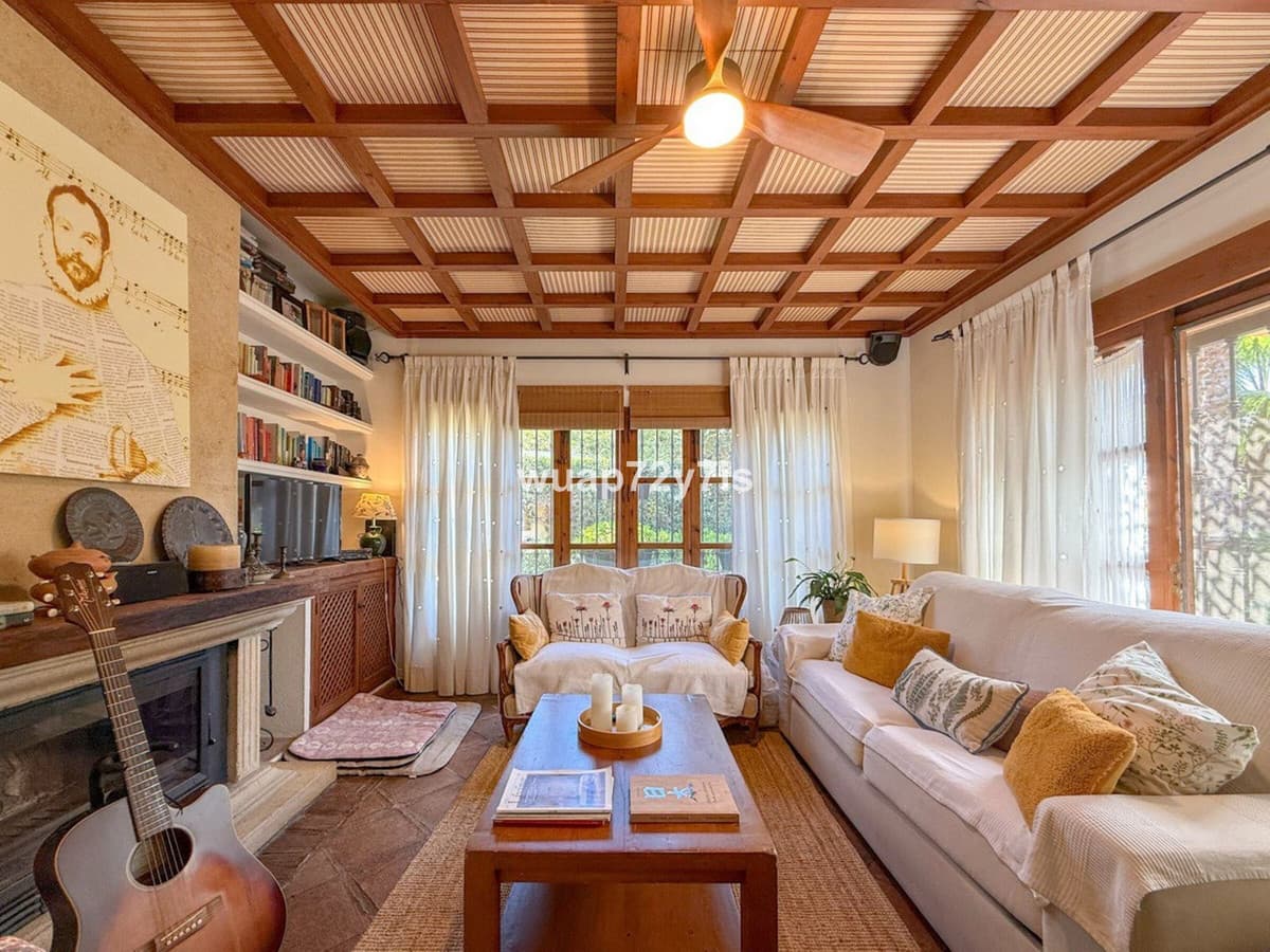 Detached Villa in Nagüeles — photo 9 of 10